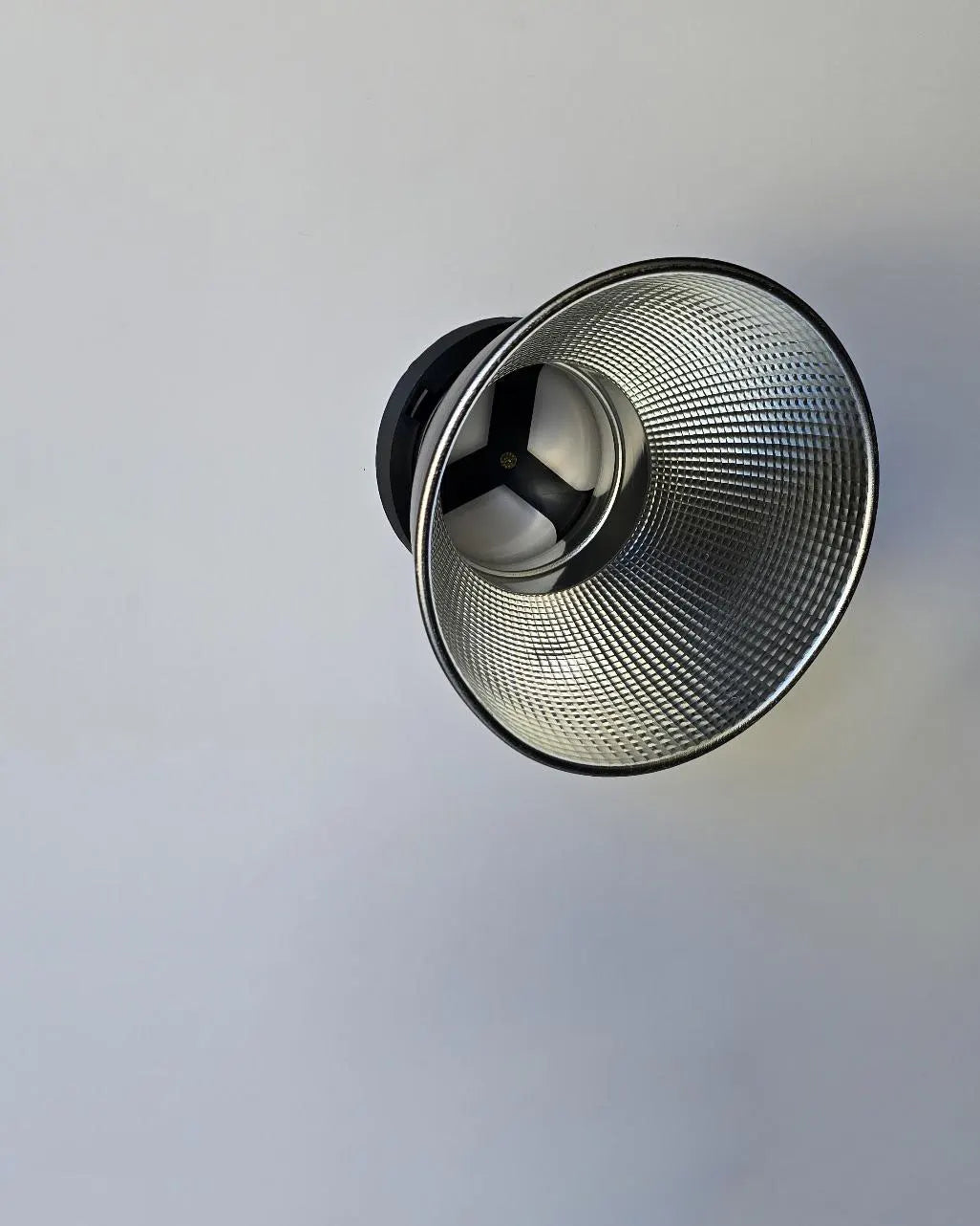 Bowens Speedring & Modifier Wall Mount